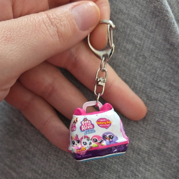 Accessories - 🌸4 For $20🌸Pets Alive Mini Keychain